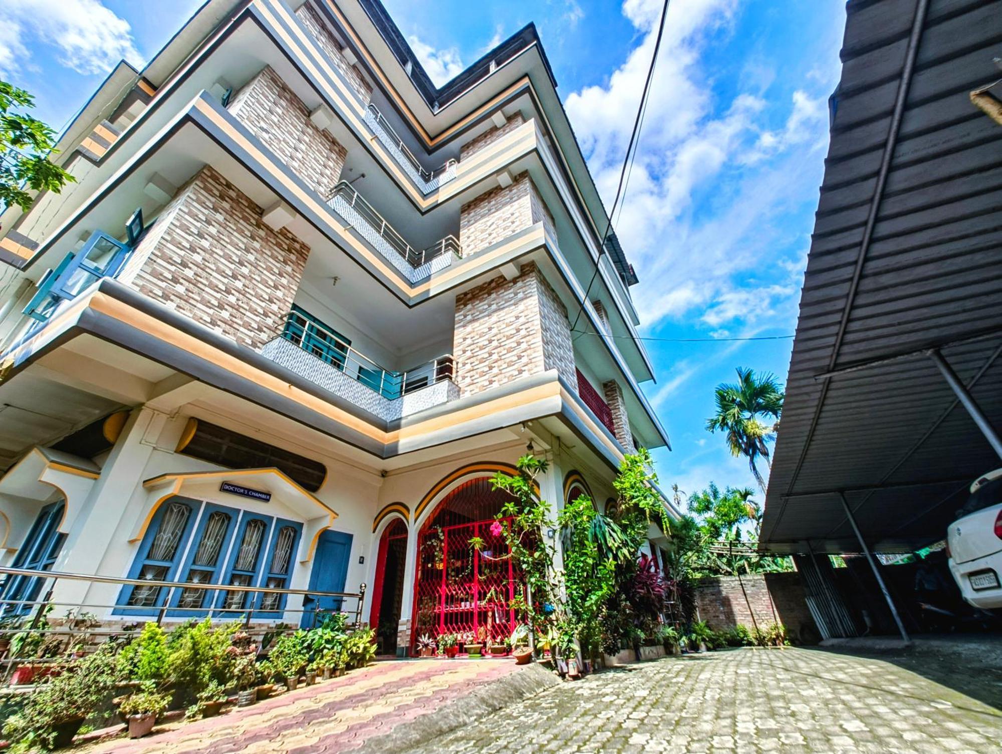 Taj Residency Holiday Homestay -Entire 1Bhk & 2Bhk Private Apartments -Call 767Ooo54Oo Jorhāt Exteriör bild
